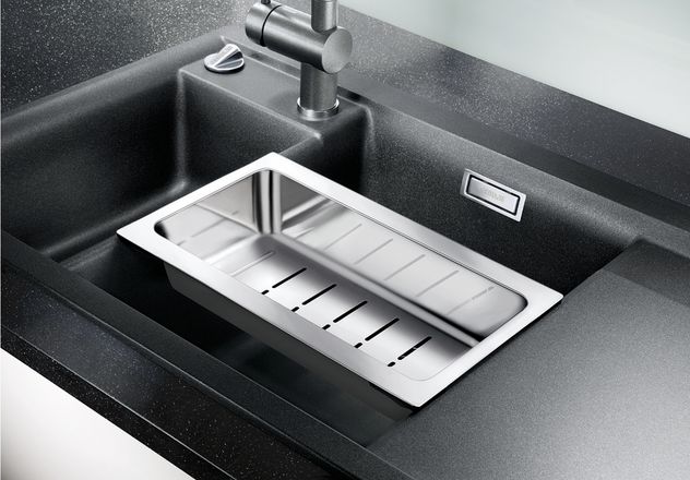 Blancoaxia II 6 S links2